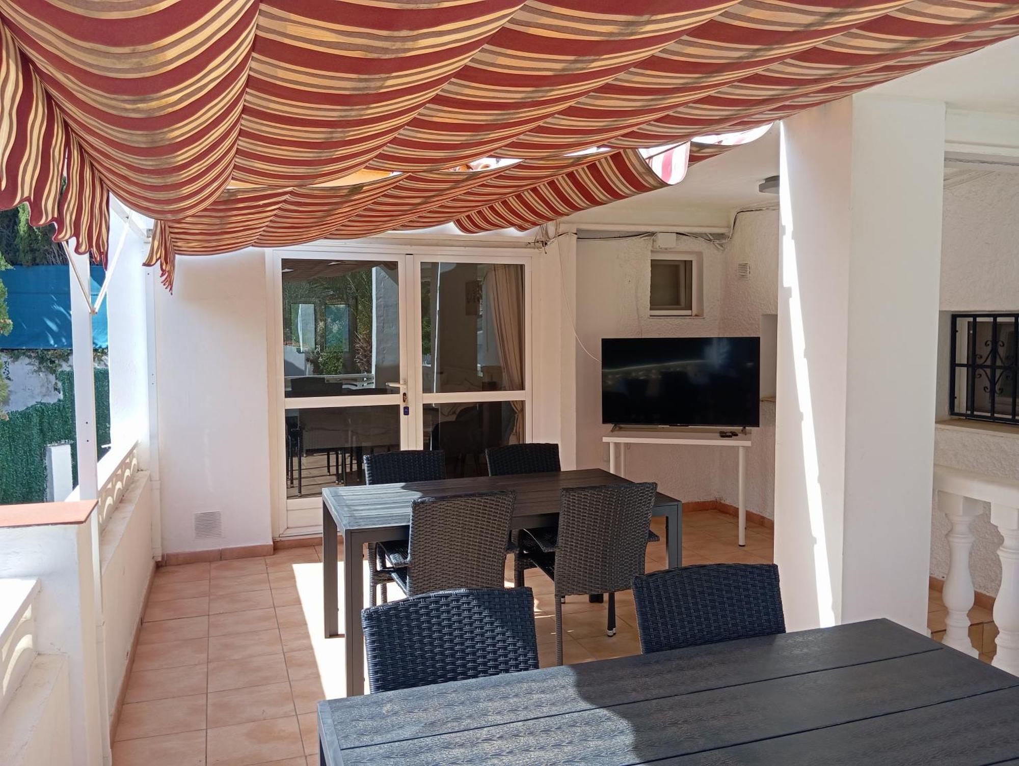 Villa Benucia Family Guest House La Nucía 외부 사진